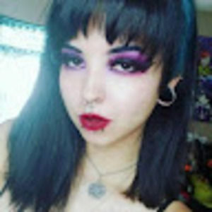 Meet your Posher, Alexia